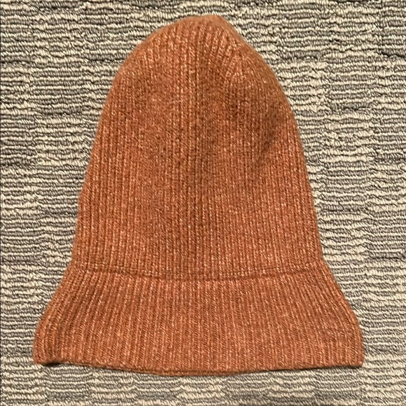 Universal Thread Beanie - Picture 2 of 3